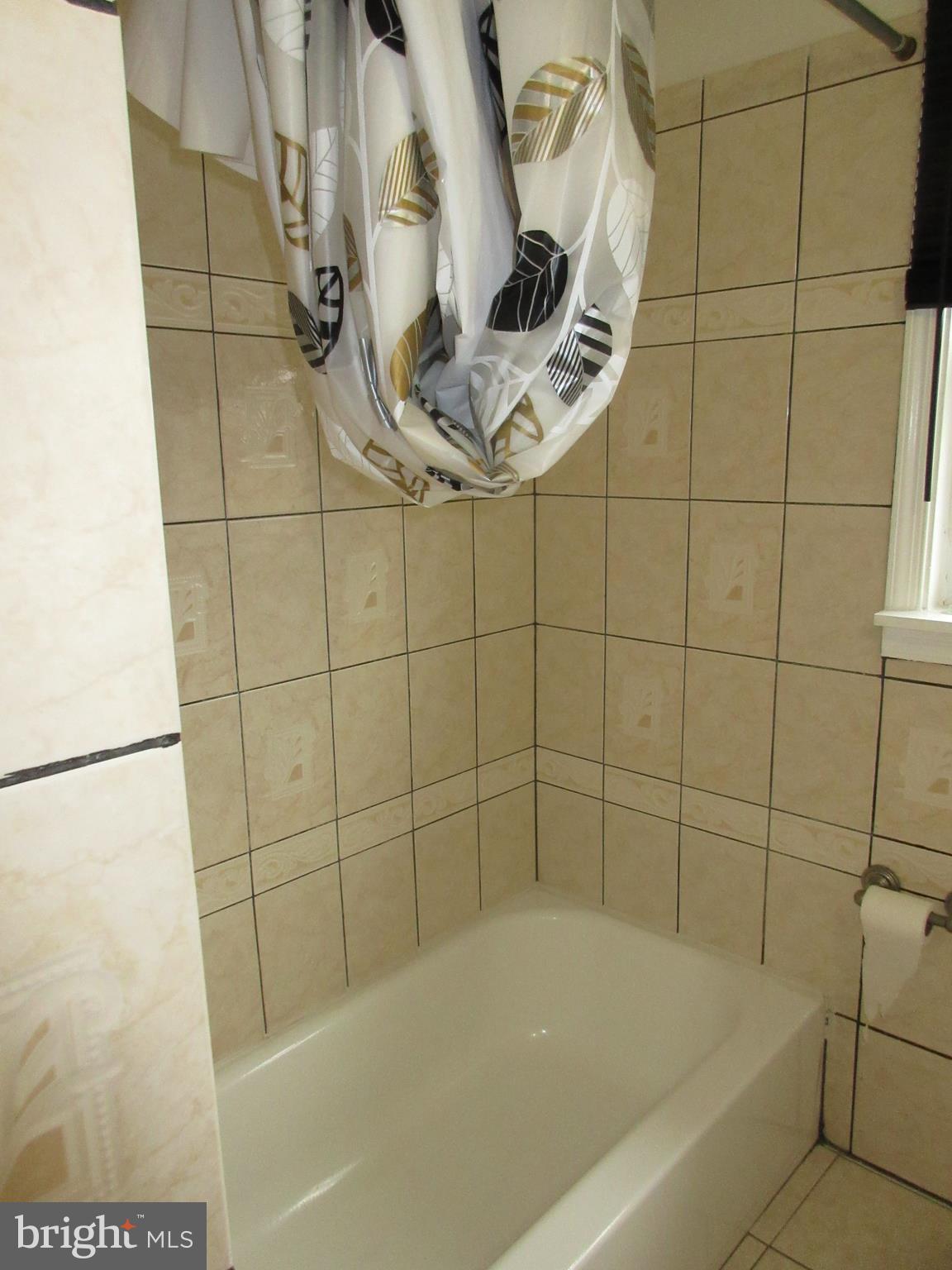 1356 Deanwood Road Baltimore, MD 21234 - Photo 7 of 30 BATHROOM