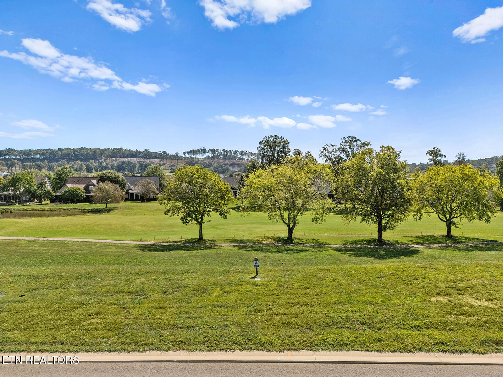 445 Mockingbird Lane Loudon, TN 37774 - Photo 6 of 31 DJI_20251001002926_0098_D