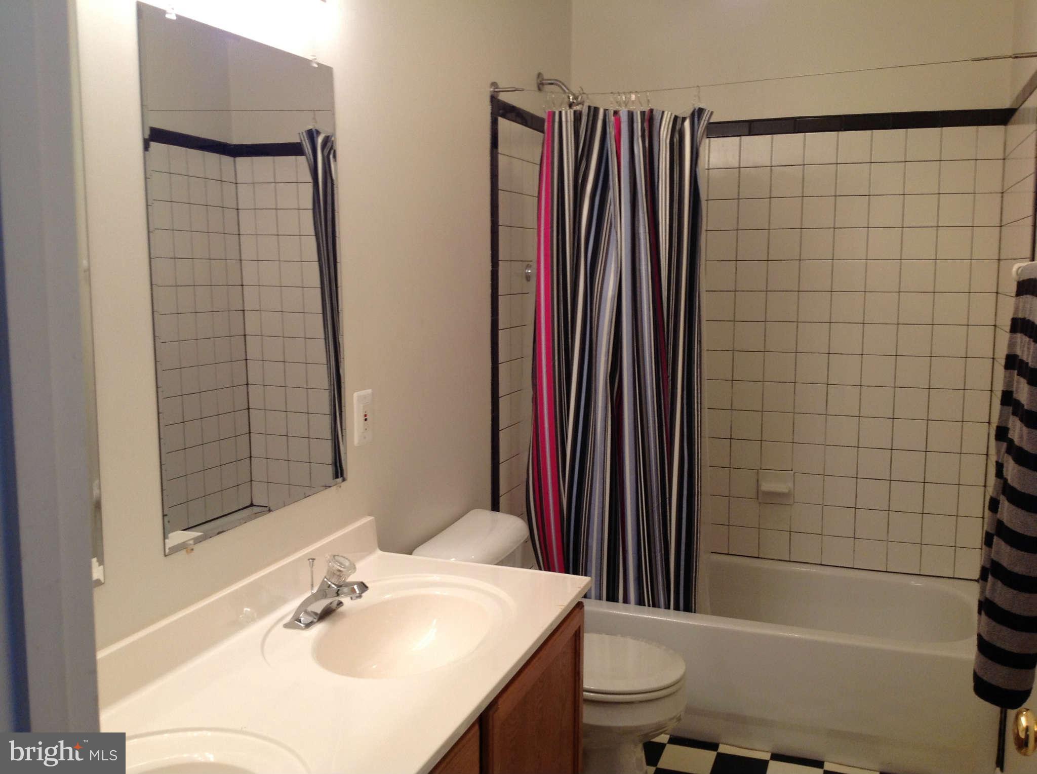12721 Occoquan Road Woodbridge, VA 22192 - Photo 18 of 22 Bath #2