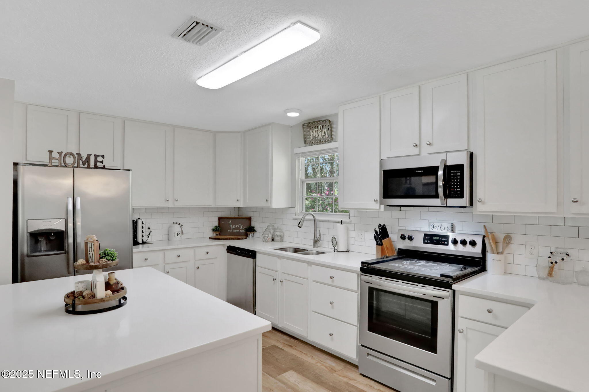 4268 Chokeberry Road Middleburg, FL 32068 - Photo 5 of 31 Kitchen 2