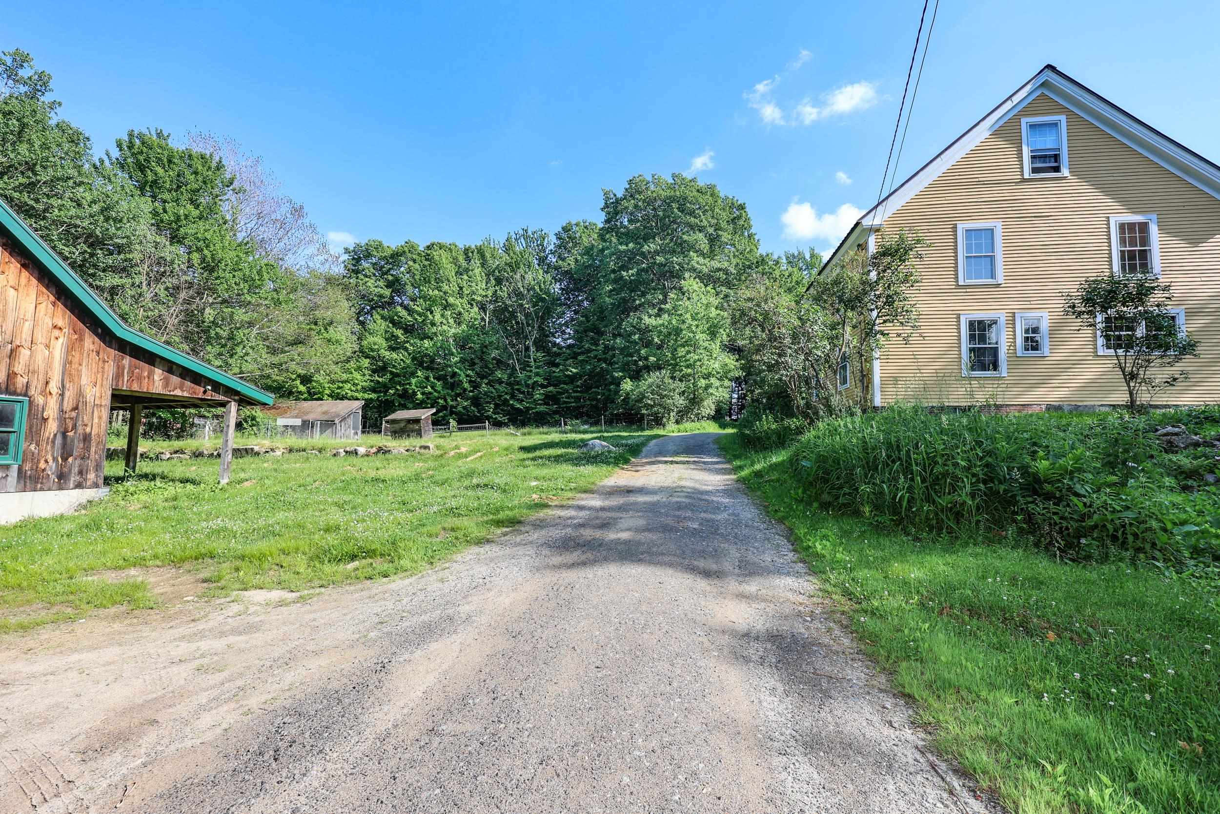 107 Greenfield Road New Boston, NH 03070 - Photo 21 of 59
