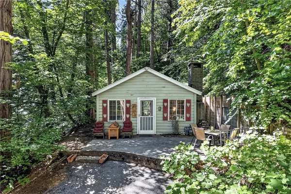 $339,000 | 501 Dogwood Canyon Road, Blue Jay, CA 92317