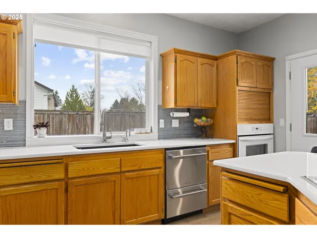 $579,500 | 1249 Southeast Williams Avenue, Gresham, OR 97080