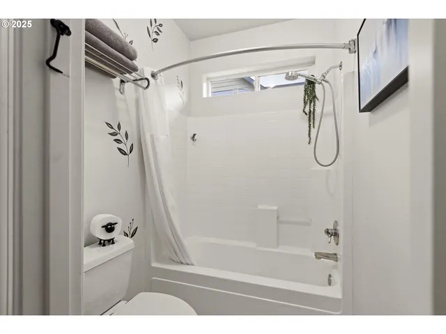 $579,500 | 1249 Southeast Williams Avenue, Gresham, OR 97080