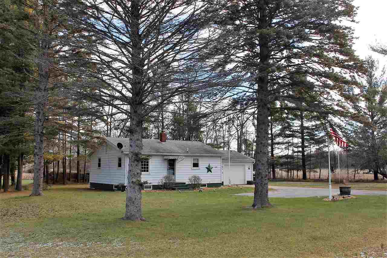 4380 North 11 Mile Road Pinconning, MI 48650 - Photo 2 of 20