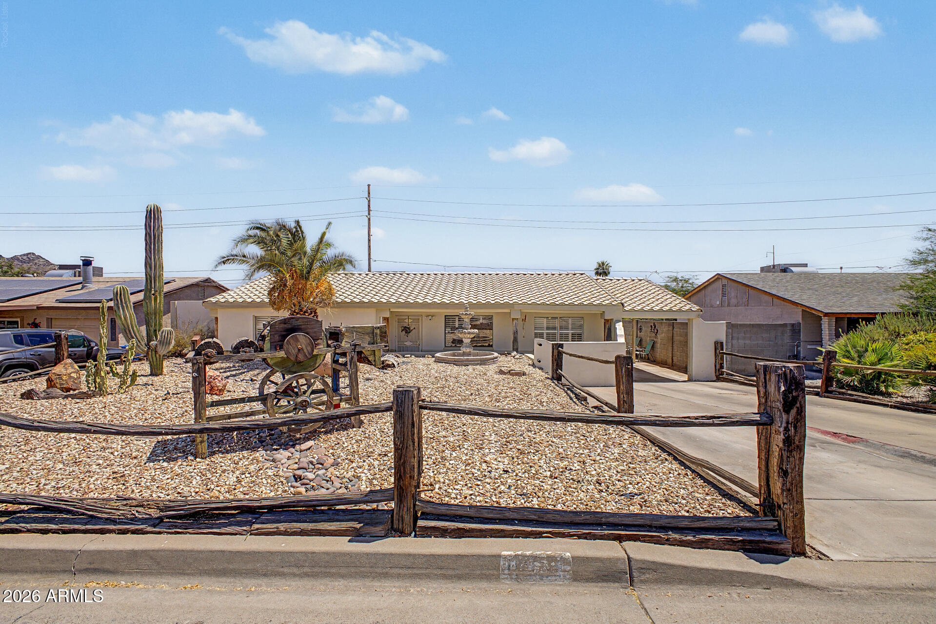 1229 East Mercer Lane Phoenix, AZ 85020 - Photo 4 of 34