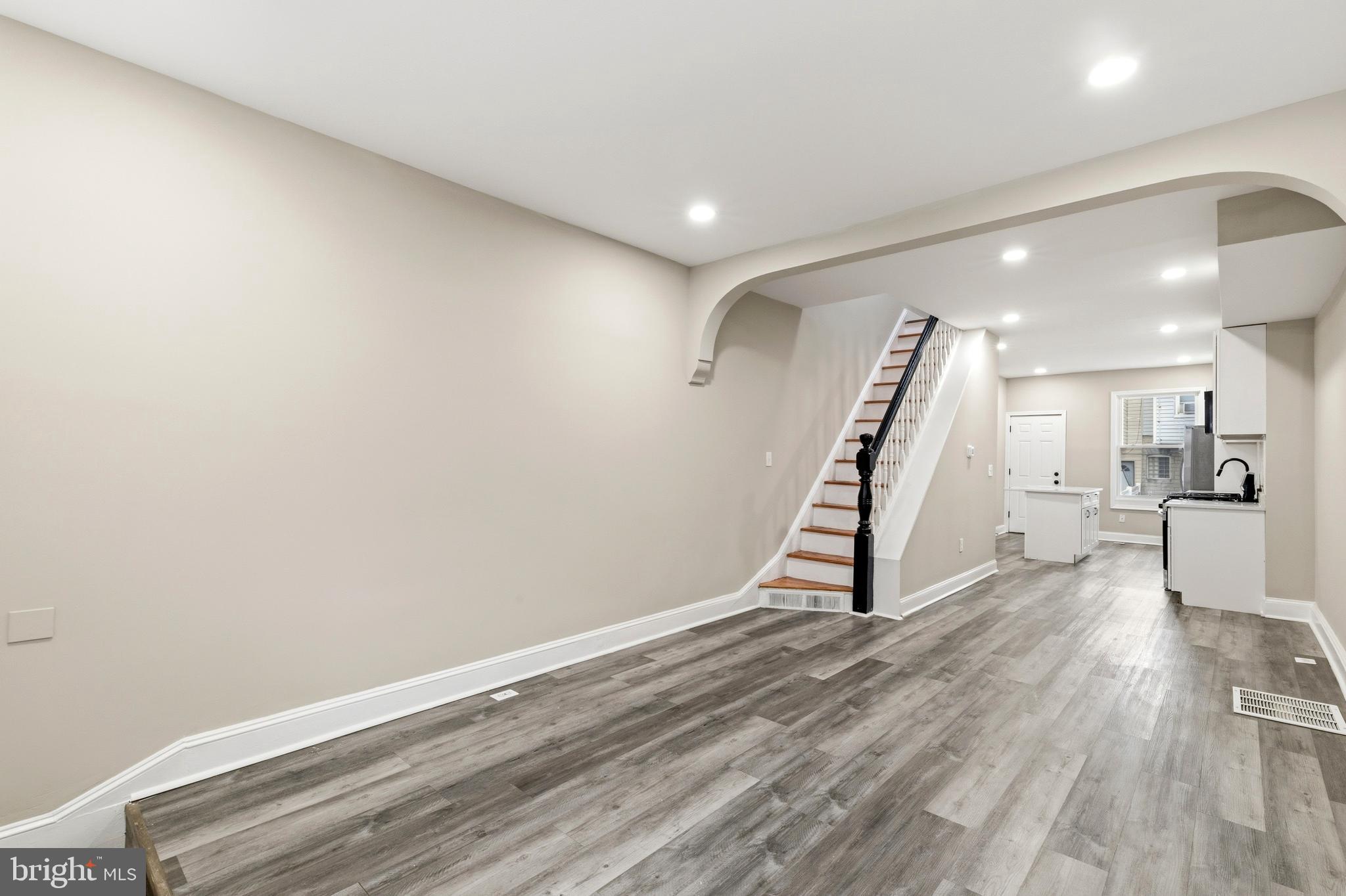 718 North Curley Street Baltimore, MD 21205 - Photo 4 of 22
