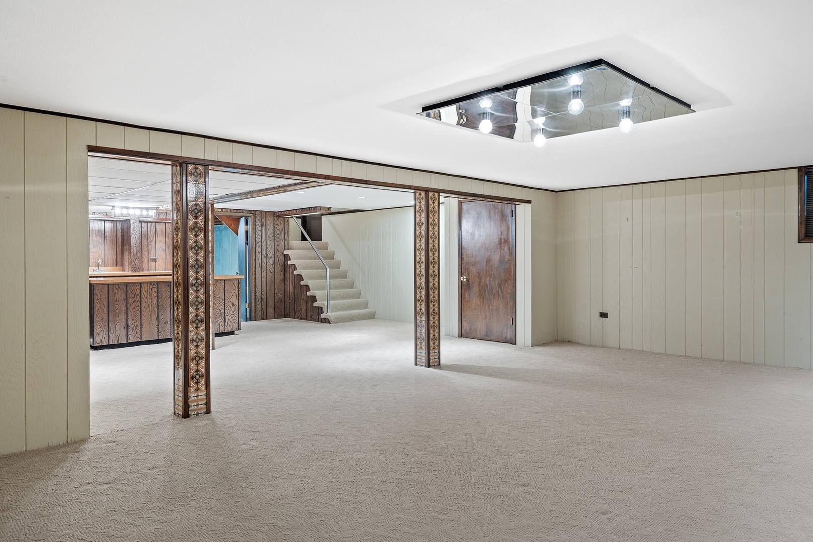 921 Pontiac Road Wilmette, IL 60091 - Photo 32 of 40 a view of an empty room