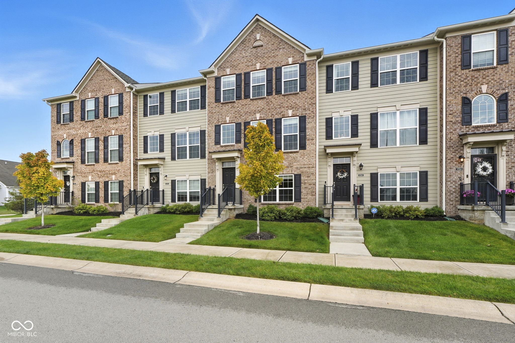 17237 Dallington Street Westfield, IN 46074 - Photo 2 of 44