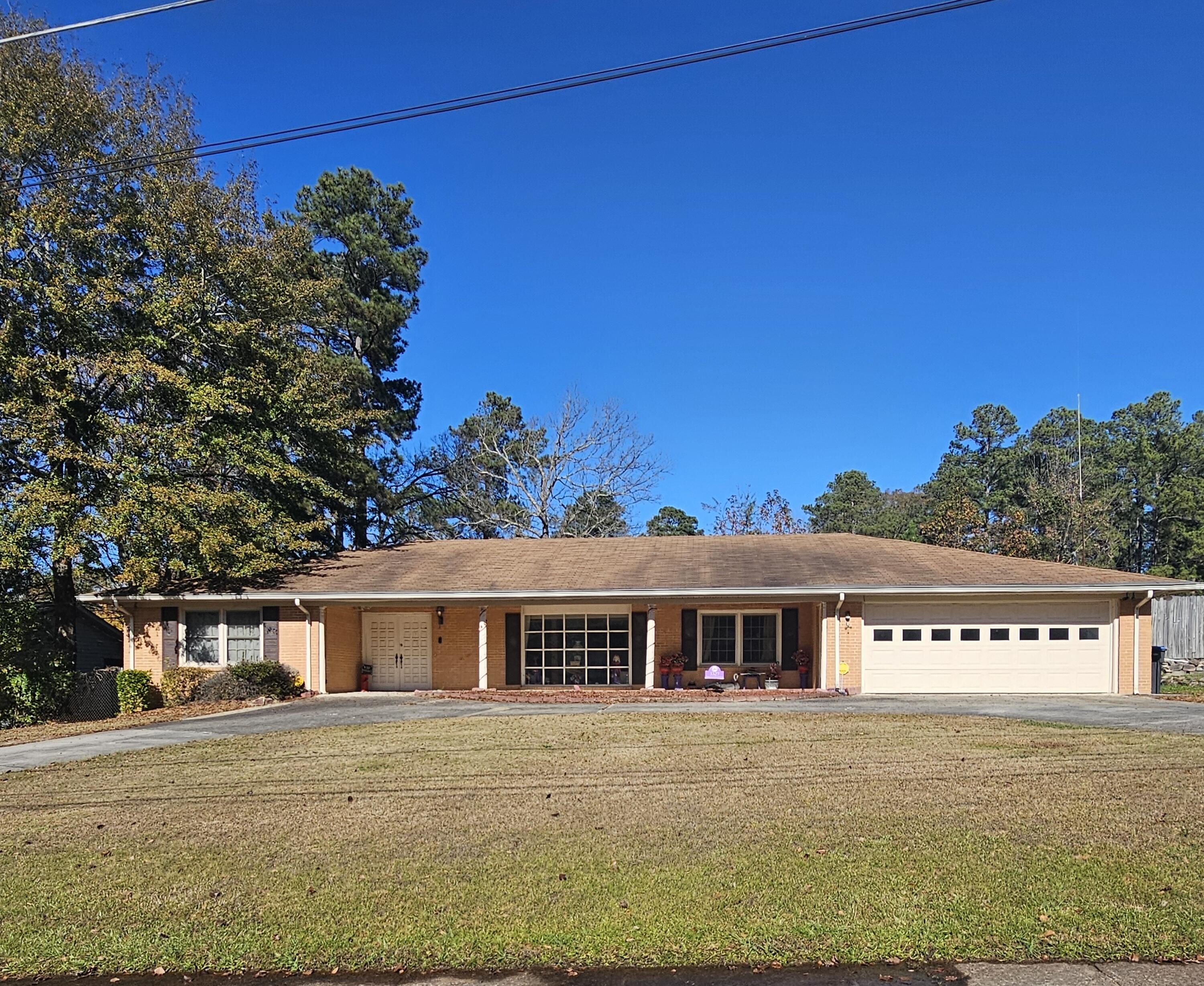 3327 Thread Needle Road West Augusta, GA 30907 - Photo 1 of 28 Front of house