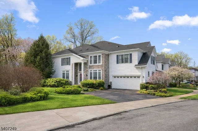 $990,000 | 48 Bovensiepen Court, Roseland, NJ 07068