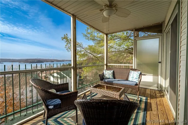 $334,500 | 1307 West Harbour Towne Drive, Unit W1307, Lake Ozark, MO 65049