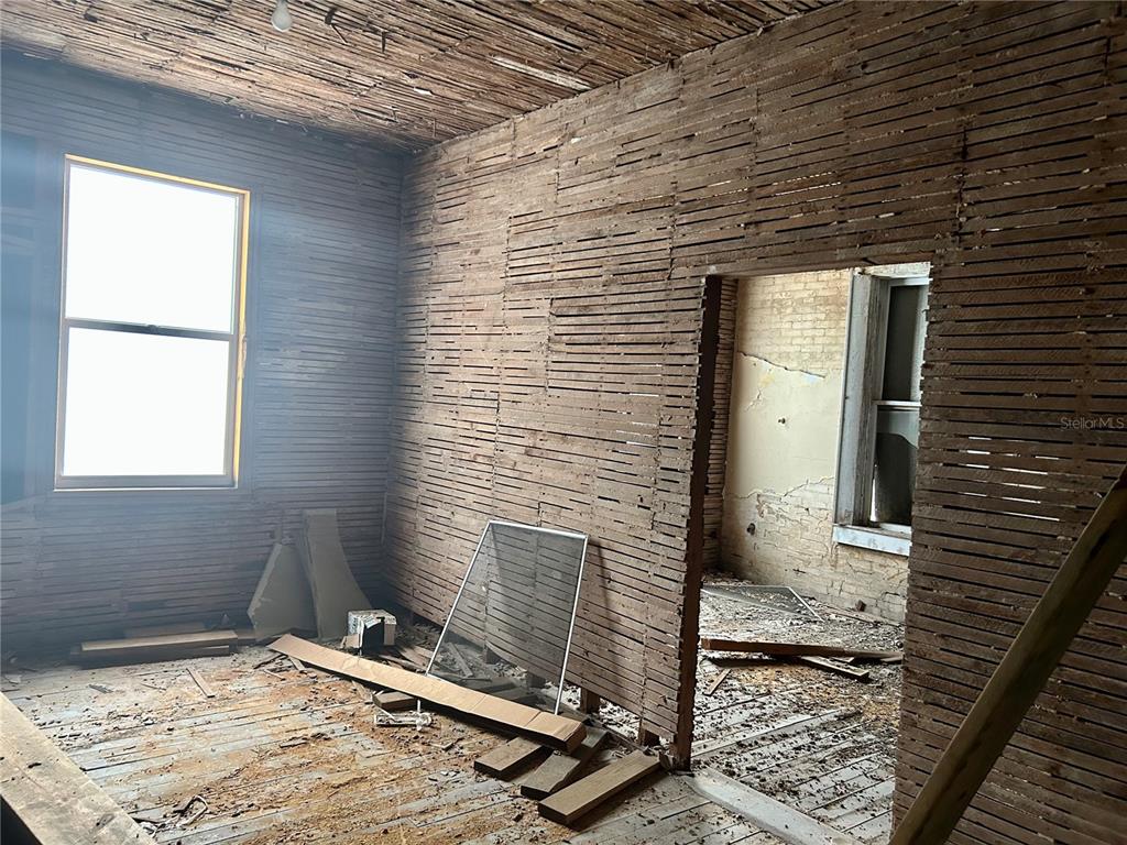 208 West Main Street Wauchula, FL 33873 - Photo 27 of 36 a view of a livingroom with a patio