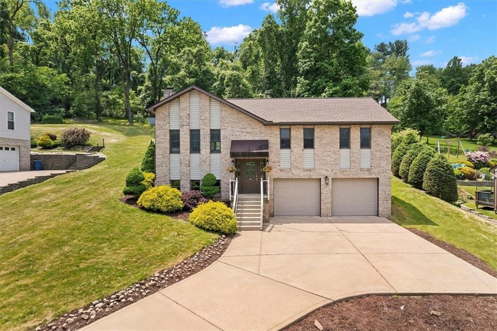 1107 O'Block Road Pittsburgh, PA 15239 - Photo 2 of 25 Gallery Image 2