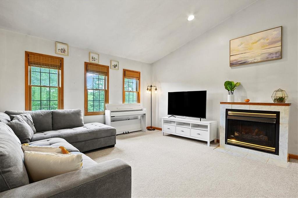 1107 O'Block Road Pittsburgh, PA 15239 - Photo 3 of 25 Gallery Image 3