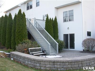 Easy access to the serene, private outdoors is ach