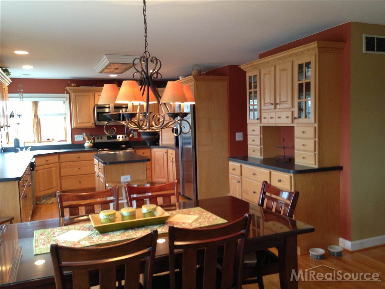 8762 Short Cut Road Fair Haven, MI 48023 - Photo 8 of 27 31174905-7.JPG