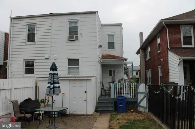 a view of a house with sitting area