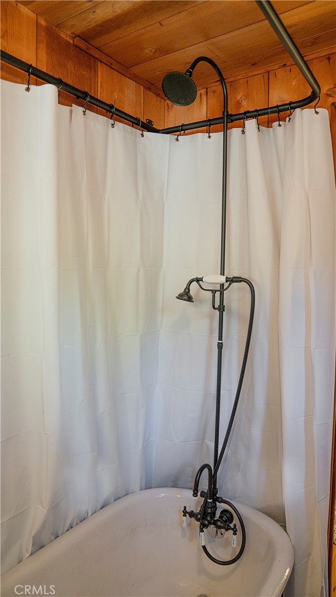 25201 Fern Valley Road Idyllwild, CA 92549 - Photo 24 of 34 a bathroom with a sink