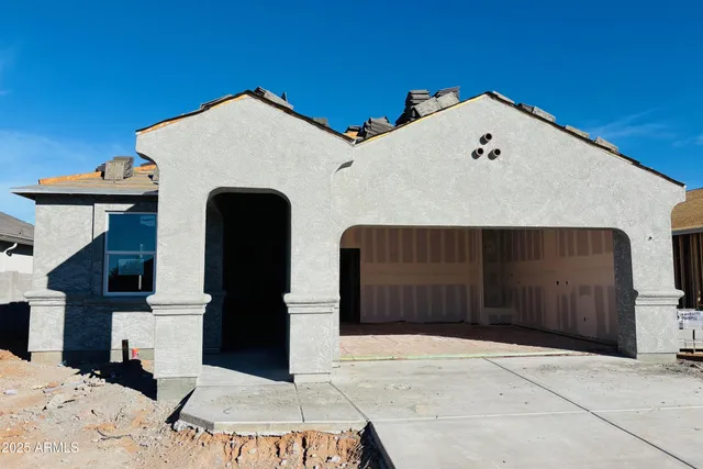 a house view with a outdoor space
