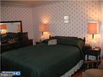 500 Rennard Street Philadelphia, PA 19116 - Photo 11 of 12 Bedroom - Main