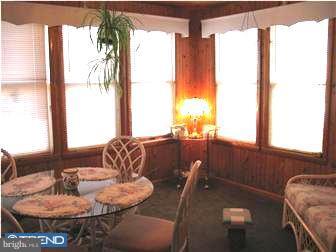 500 Rennard Street Philadelphia, PA 19116 - Photo 8 of 12 Great Room