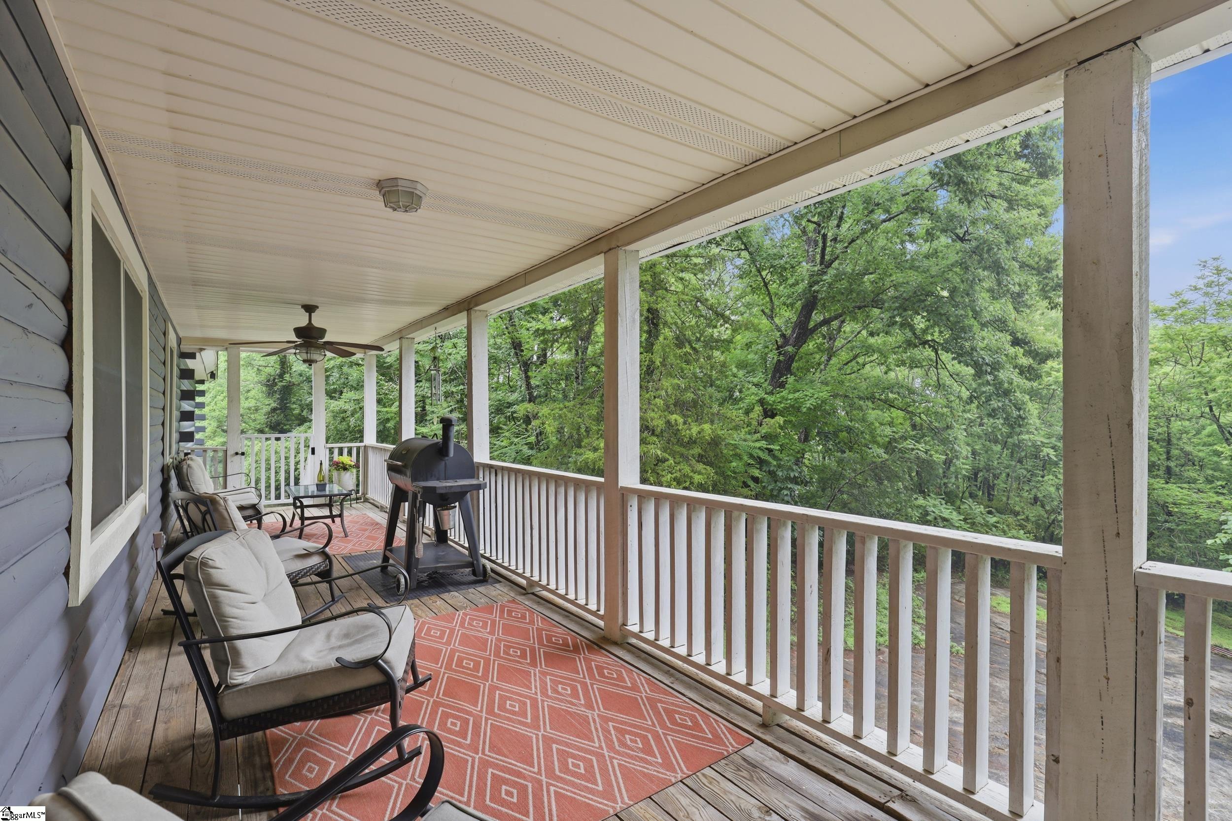 211 Narrow Way Travelers Rest, SC 29690 - Photo 2 of 47