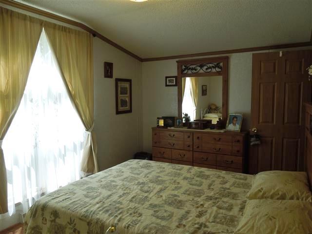 680 Edenway Road Dover, TN 37058 - Photo 19 of 20 Guest bedroom #2.