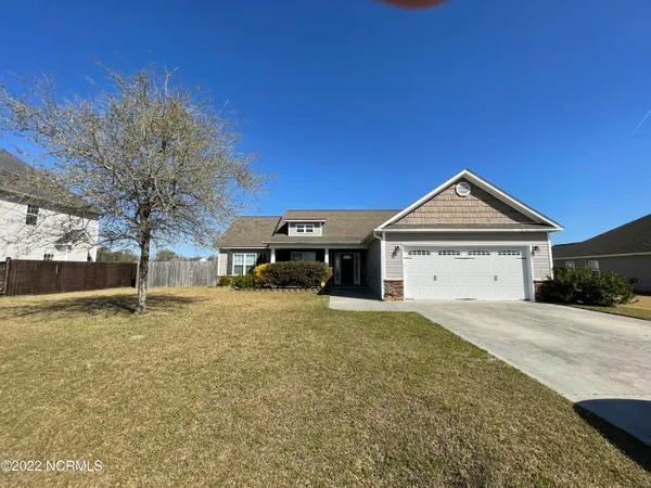 $1,750 | 113 Cypress Manor Court, Jacksonville, NC 28540
