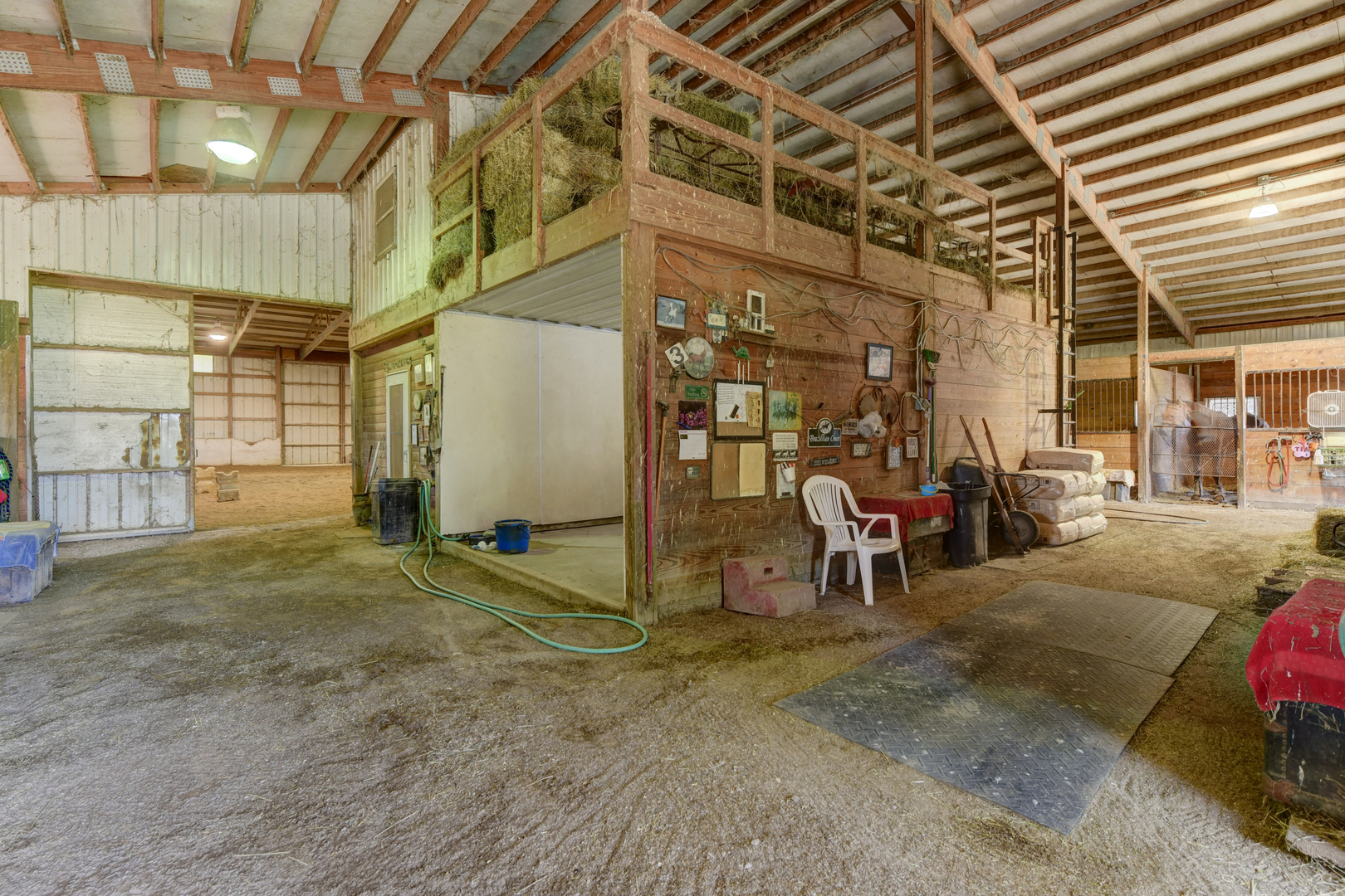 28924 South Klemme Road Beecher, IL 60401 - Photo 10 of 38 a view of a room with gym equipment