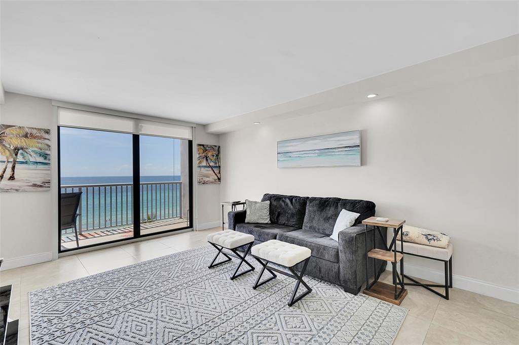 400 North Surf Road, Unit 703 Hollywood, FL 33019 - Photo 29 of 50 a living room with furniture