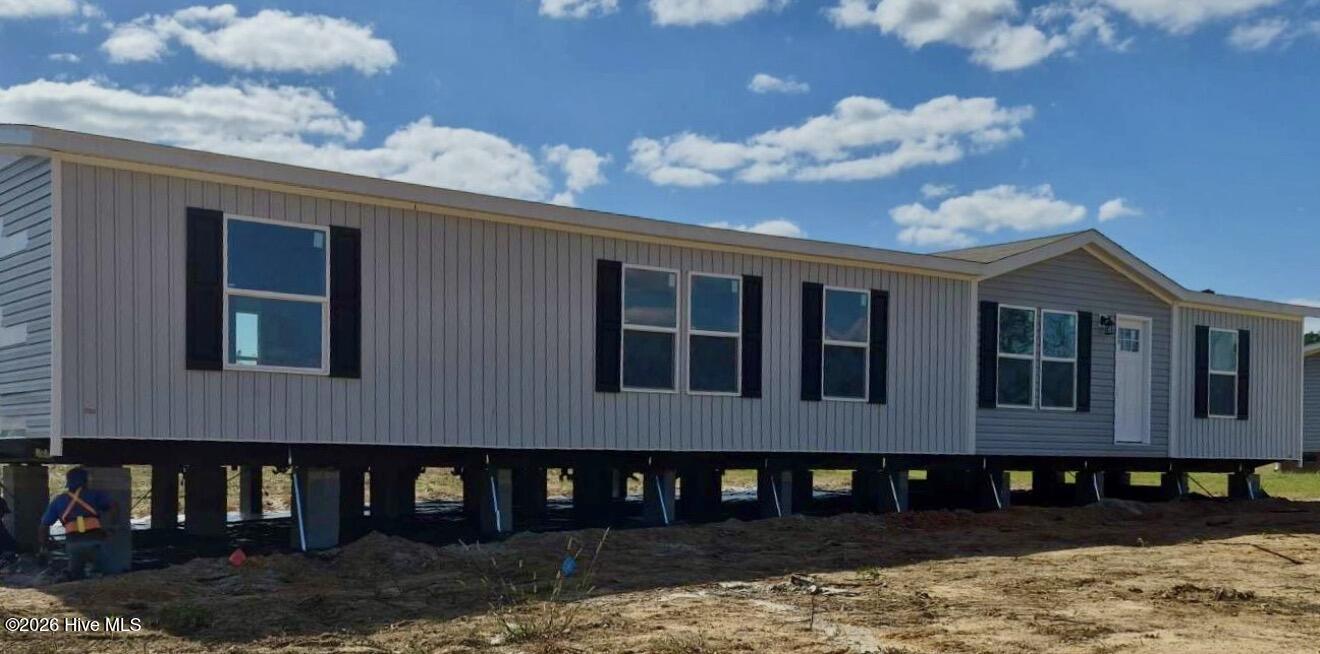 Image is of Simlar Home/Colors may vary