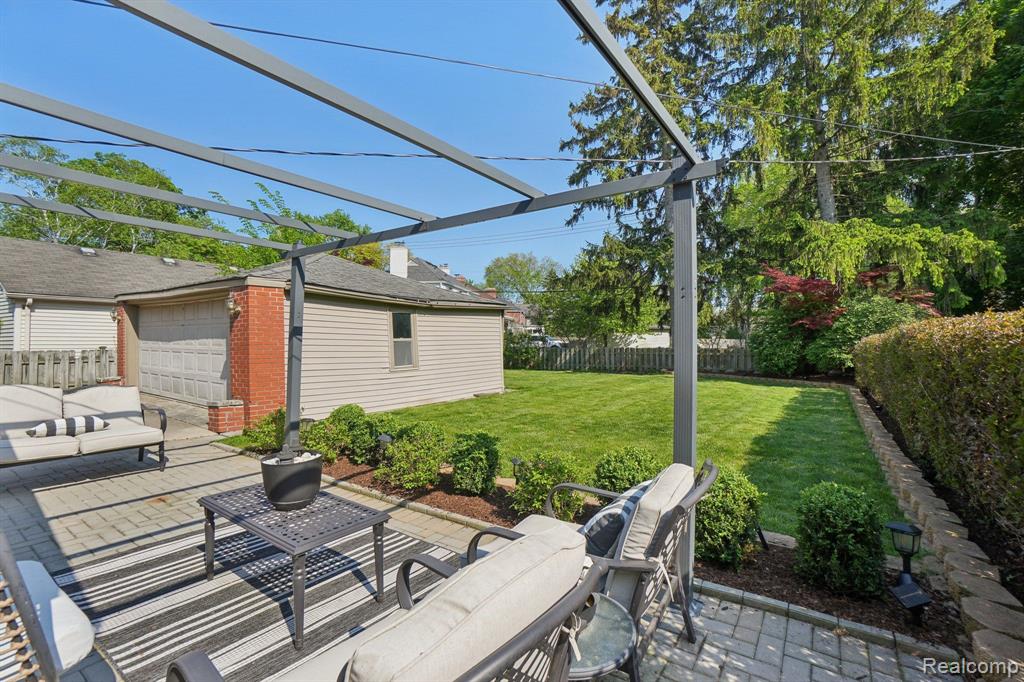 441 Roland Road Grosse Pointe Farms, MI 48236 - Photo 33 of 49