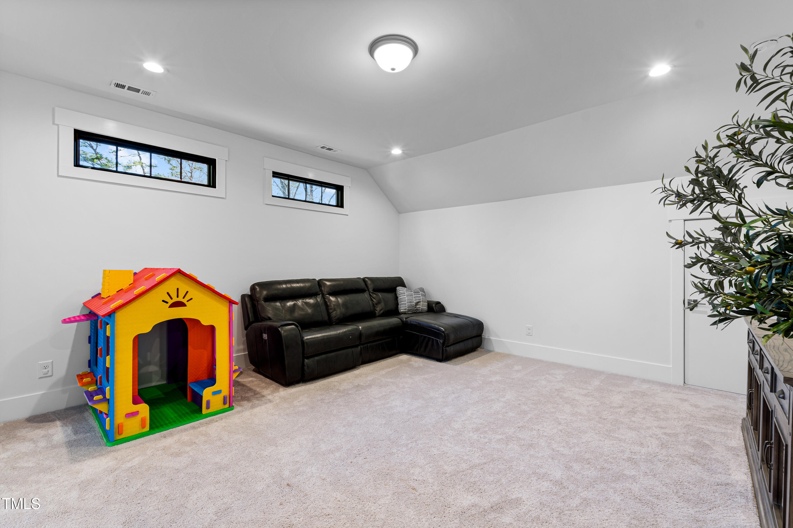 6816 Rainwater Road Raleigh, NC 27615 - Photo 38 of 66 Rainwater (27)