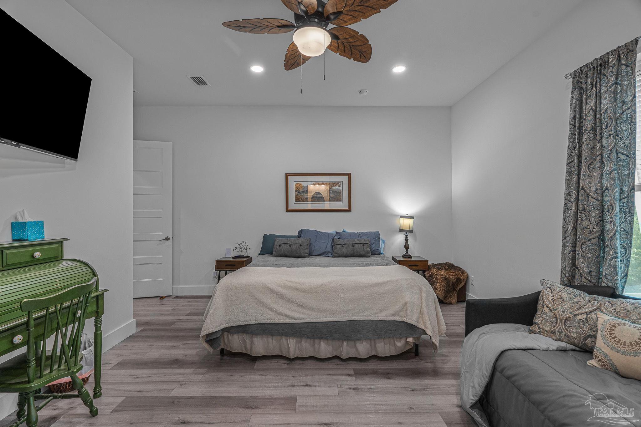 2032 Bay Point Boulevard Milton, FL 32583 - Photo 35 of 72