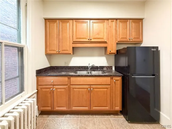 $800 | 507 Henry Street, Unit 2, Utica, NY 13502