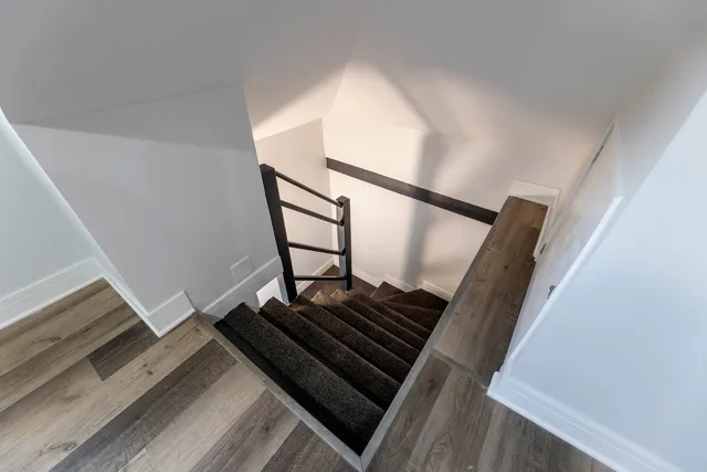 $469,900 | 2508 Kenilworth Avenue, Berwyn, IL 60402