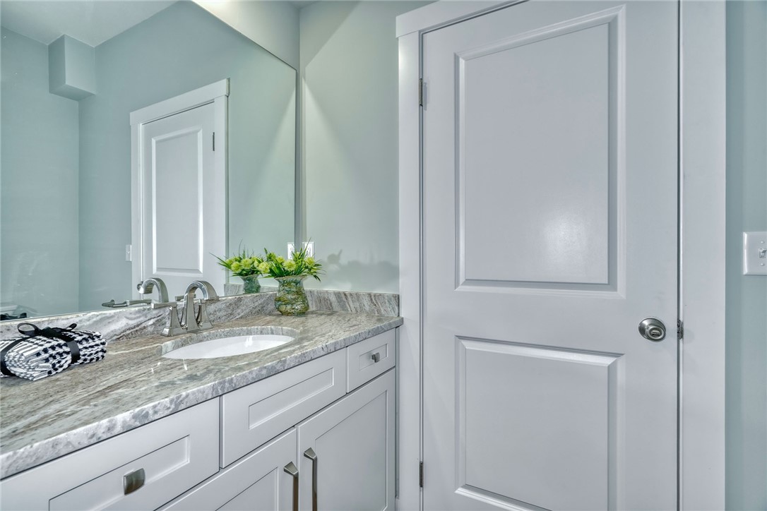 673 Seneca Road Irondequoit, NY 14622 - Photo 13 of 50