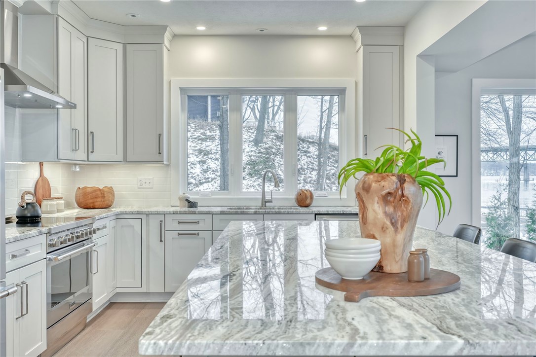 673 Seneca Road Irondequoit, NY 14622 - Photo 15 of 50