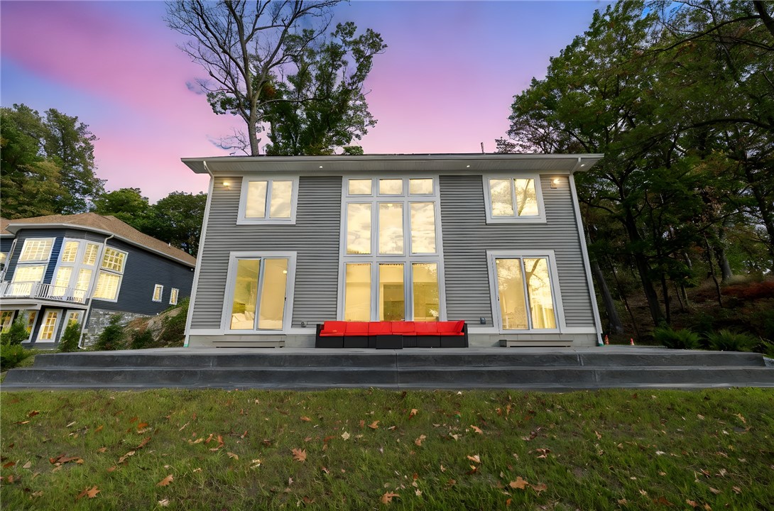 673 Seneca Road Irondequoit, NY 14622 - Photo 3 of 50