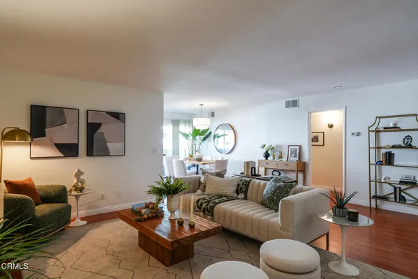 $3,200 | 120 South Sierra Madre Boulevard, Unit 205, Pasadena, CA 91107