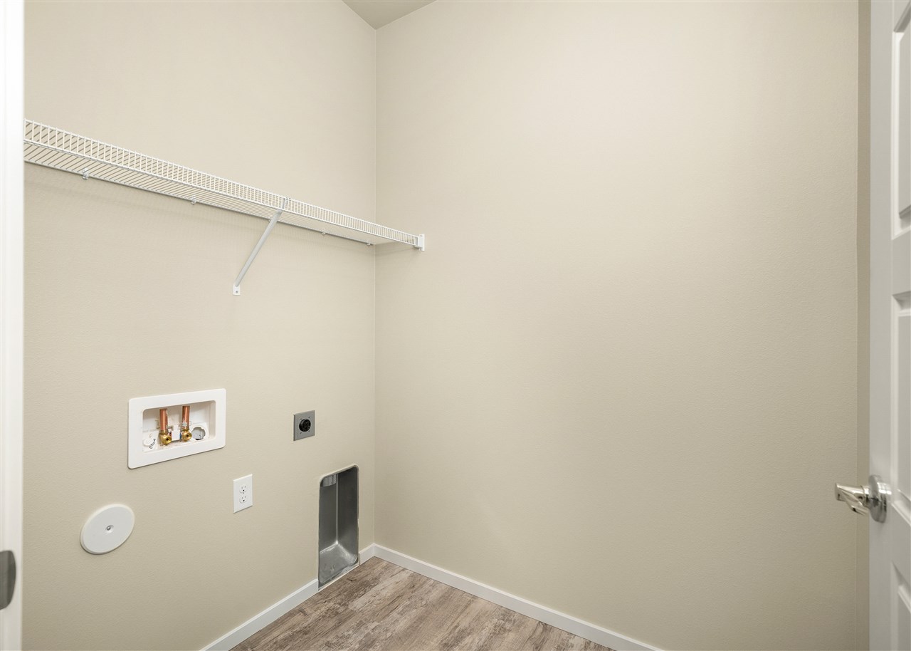 1026 East Paske Road Mead, WA 99021 - Photo 6 of 9