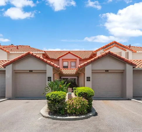 $230,000 | 714 Magnolia Place, Unit 714, Winter Haven, FL 33884