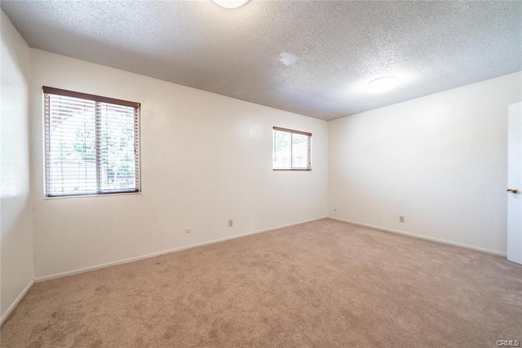 609 Rancheria Drive Chico, CA 95926 - Photo 18 of 60 an empty room with a window