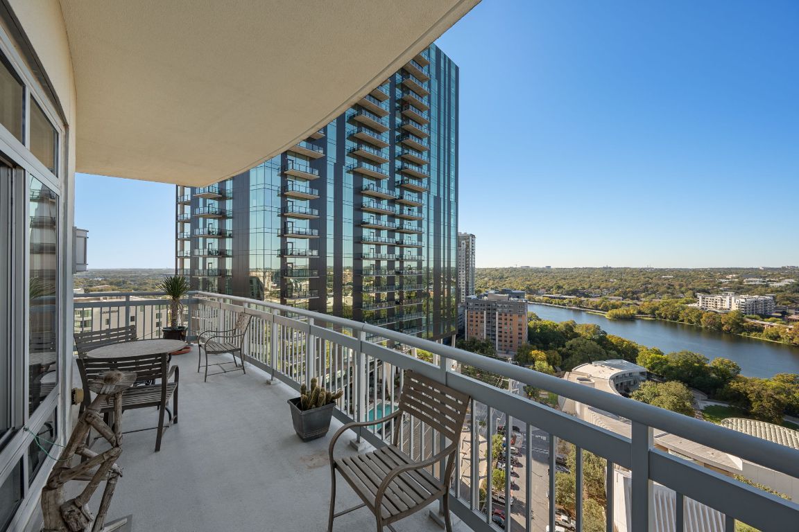 603 Davis Street, Unit 2009 Austin, TX 78701 - Photo 28 of 37 a city view with tall buildings and lake view