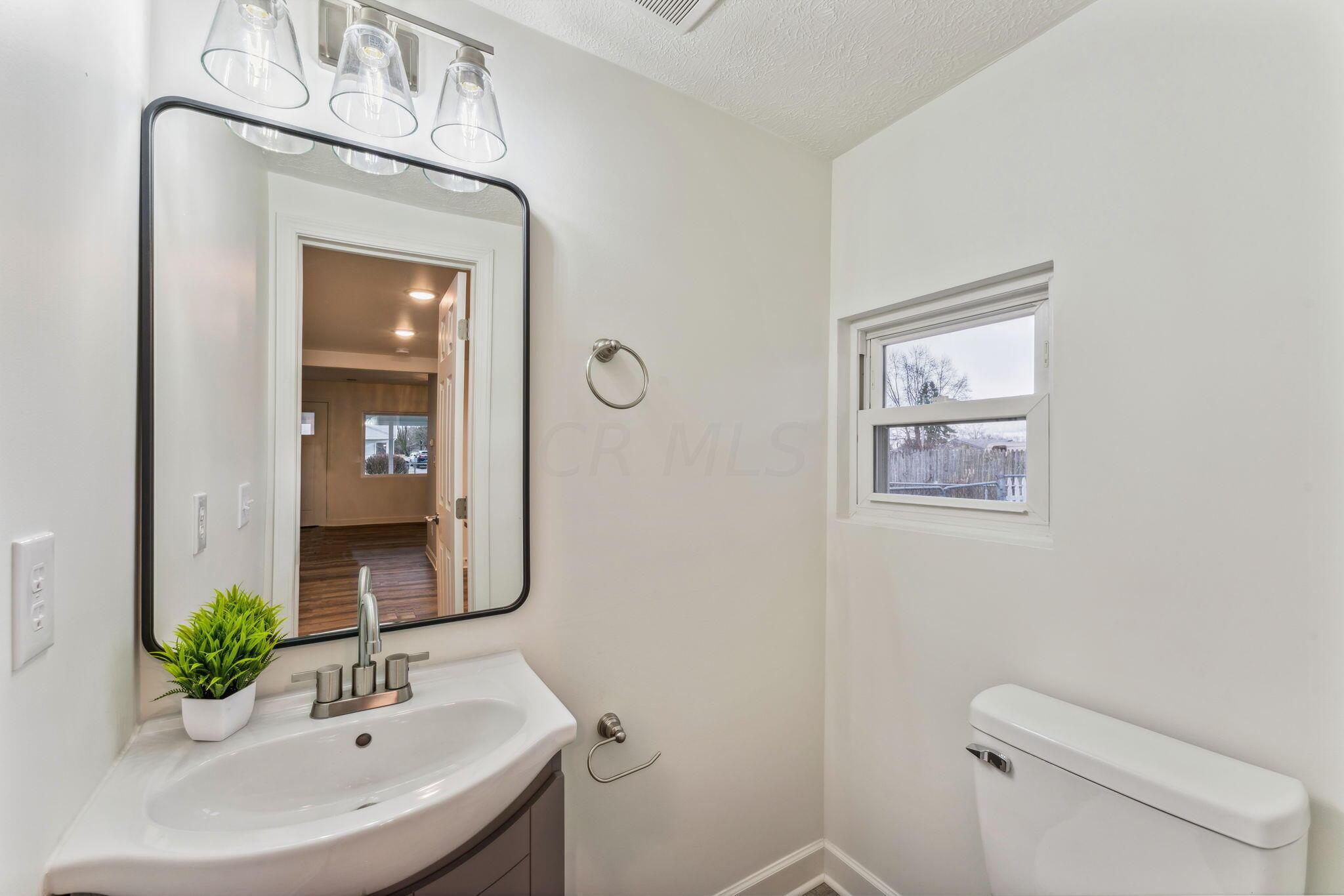 1080 Rumsey Road Columbus, OH 43207 - Photo 10 of 18 44-web-or-mls-1080-rumsey-rd