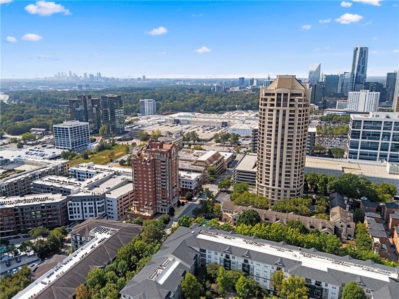 3475 Oak Valley Road Northeast, Unit 470 Atlanta, GA 30326 - Photo 33 of 34 a city view