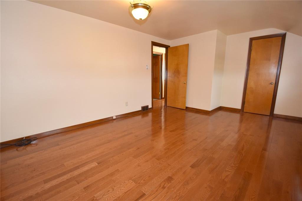 3248 Willett Road Pittsburgh, PA 15227 - Photo 11 of 22 Gallery Image 11