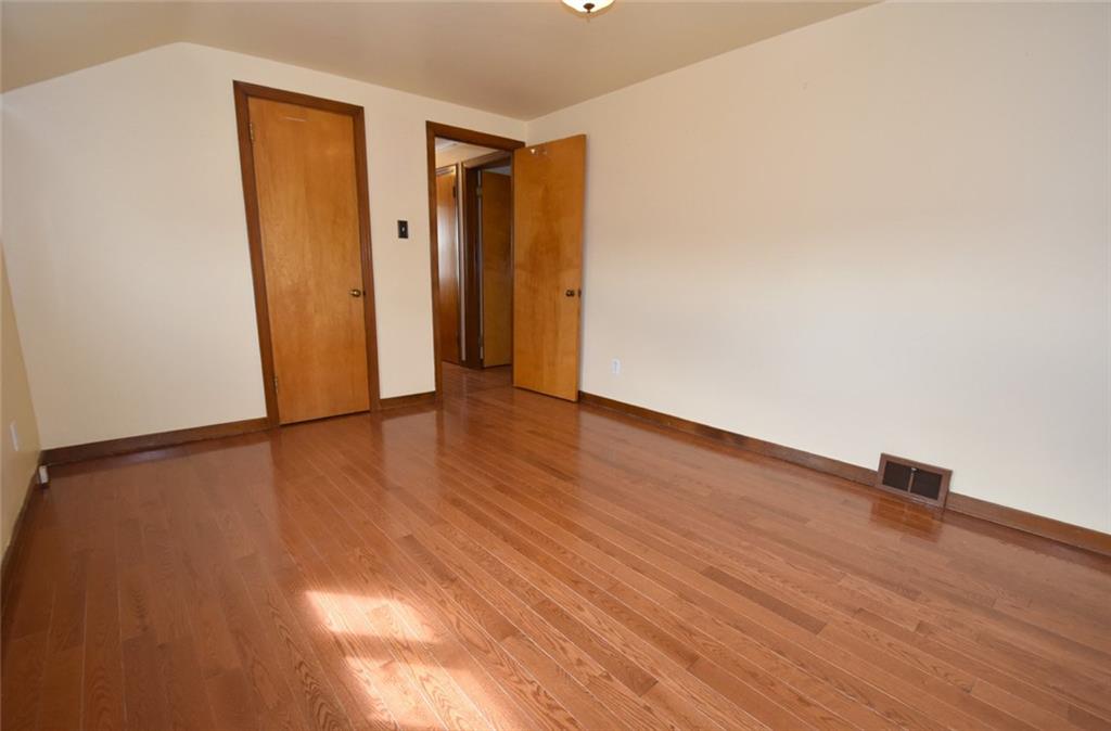 3248 Willett Road Pittsburgh, PA 15227 - Photo 13 of 22 Gallery Image 13