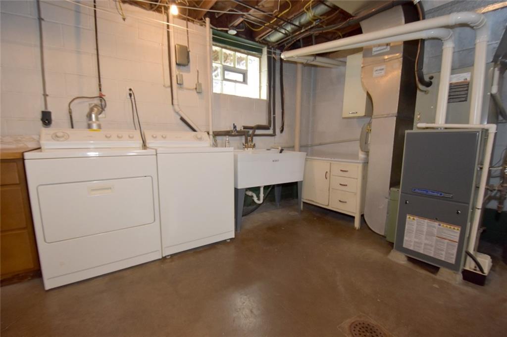 3248 Willett Road Pittsburgh, PA 15227 - Photo 17 of 22 Gallery Image 17